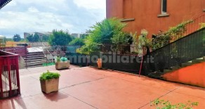 Monteluce appartamento con ampio terrazzo