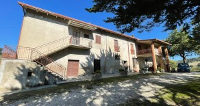 Pianello Pilonico Paterno  casa indipendente
