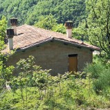 Gualdo Tadino casale al grezzo